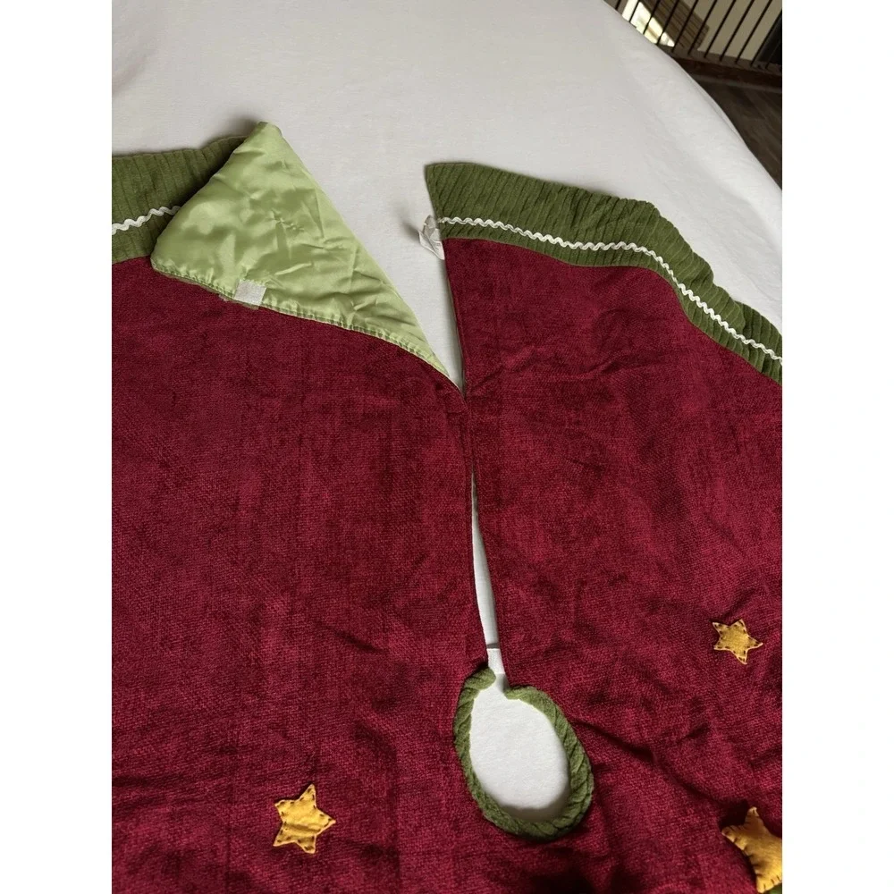 Santa's Best Merry Christmas‎ Tree Skirt Red Snowman Presents Holiday Decor EUC